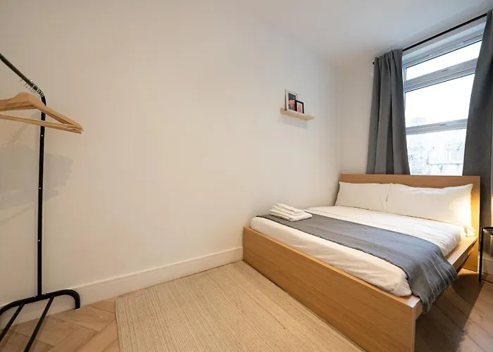 The Battersea Scenery - Elegant 2Bdr Flat